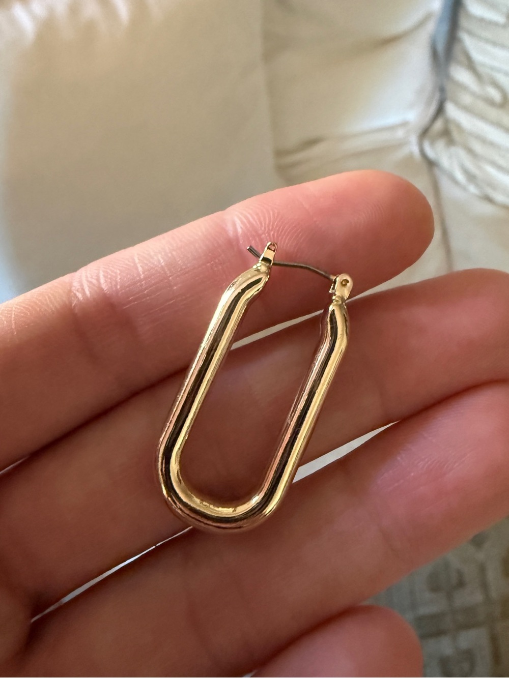 18kt Gold plated U-Shaped Hoop Huggie Earring (just one)